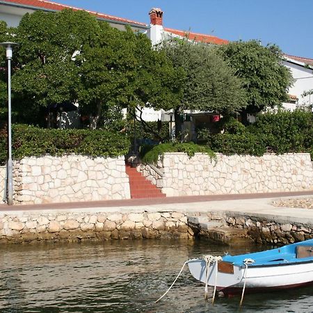 Apartments Petar - 6M From The Sea Barbat na Rabu Luaran gambar