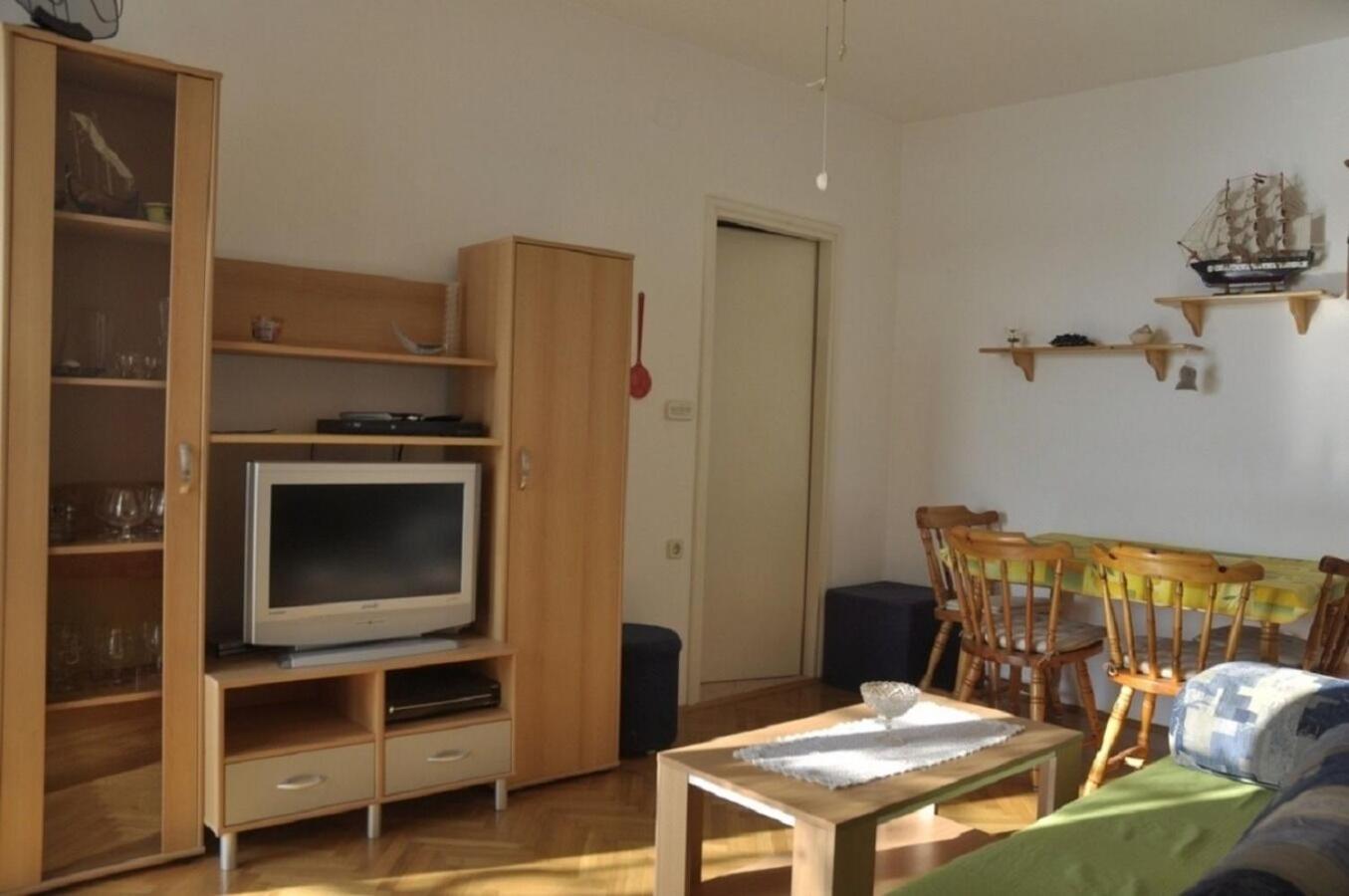 Apartments Petar - 6M From The Sea Barbat na Rabu Luaran gambar