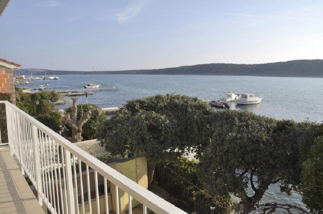 Apartments Petar - 6M From The Sea Barbat na Rabu Luaran gambar