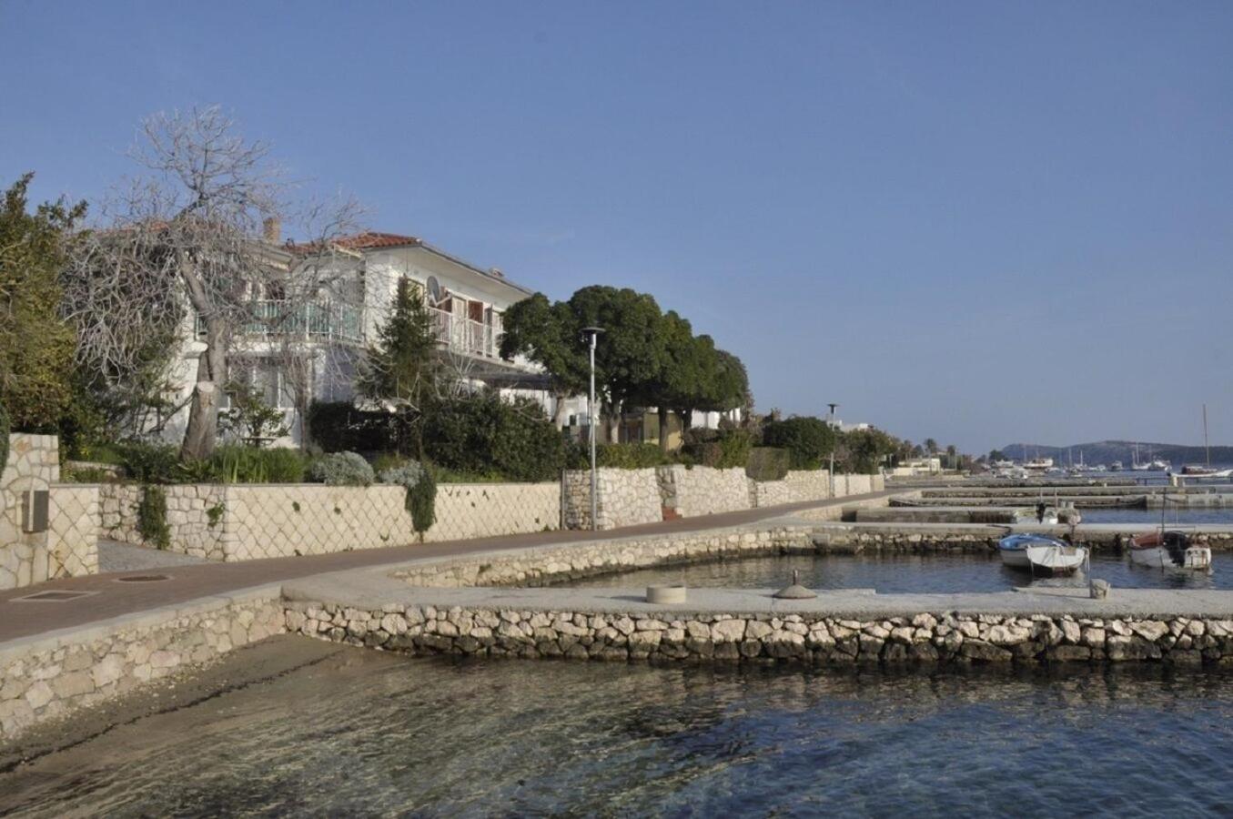 Apartments Petar - 6M From The Sea Barbat na Rabu Luaran gambar